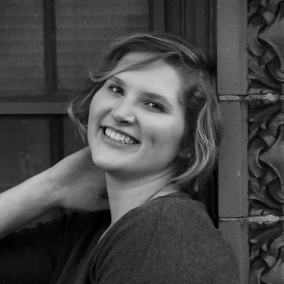 Meet your Posher, Emma - Picture 1 of 1